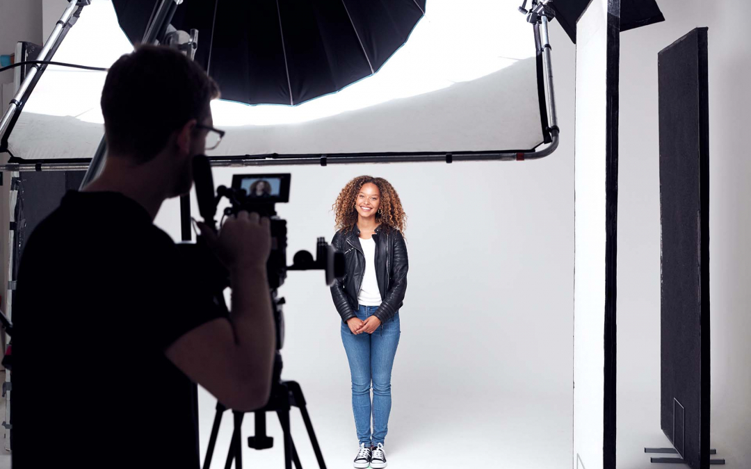 How to choose a professional photographer in Barcelona: the guide to getting it right